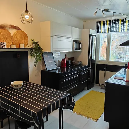 Iso Kolmio Torniossa * טורניו